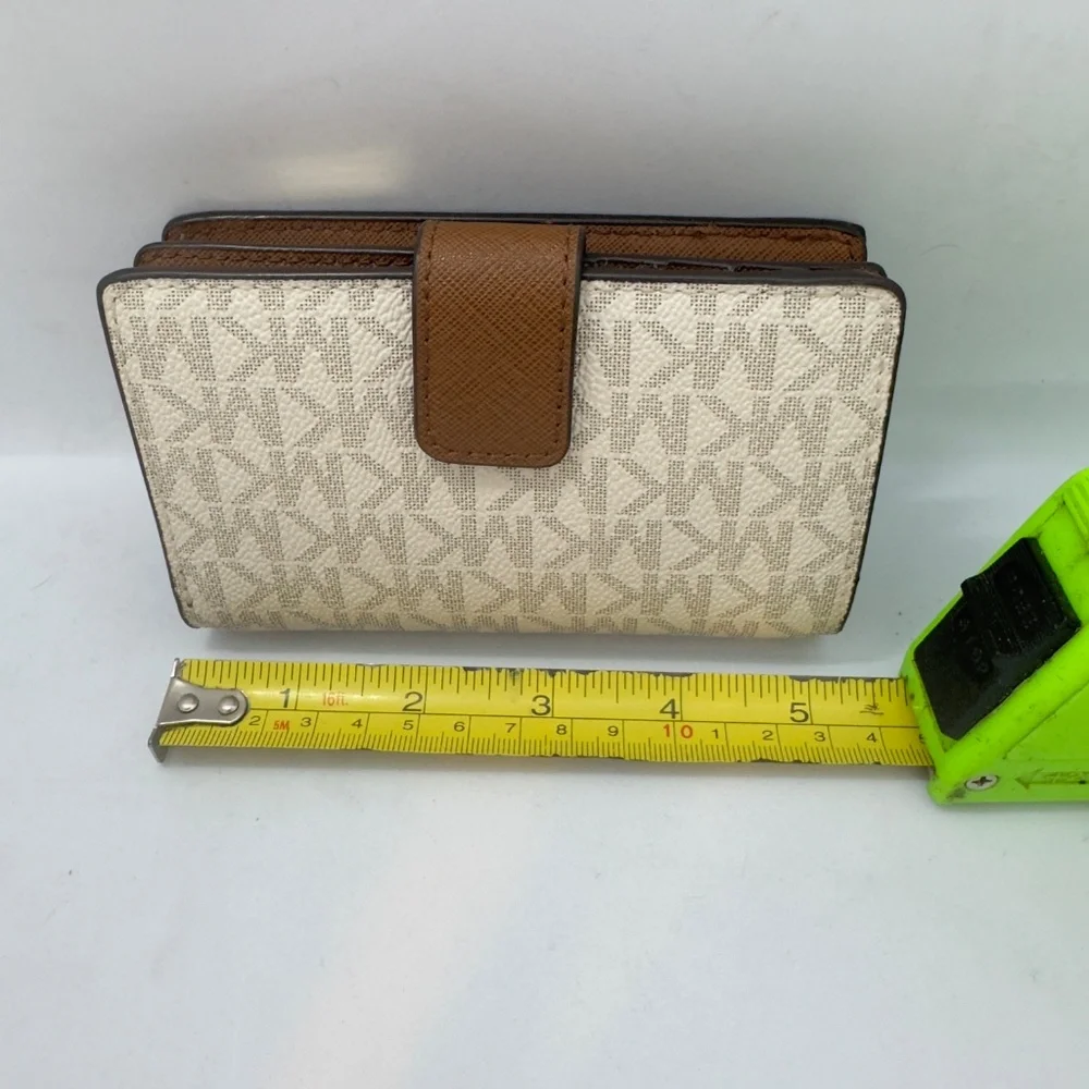 Michael Kors Bi-fold Compact Wallet Monogram - Picture 7 of 9